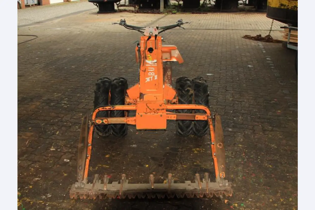 quebra-gelo/ rebocador motorizado bem conservado <br>"Hugo Lentz"-1