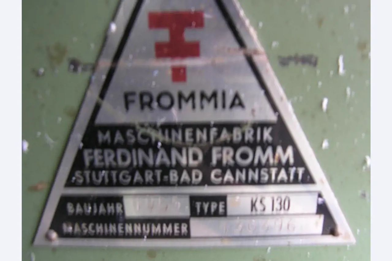 quebra-gelo/ rebocador motorizado bem conservado <br>"Hugo Lentz"-2