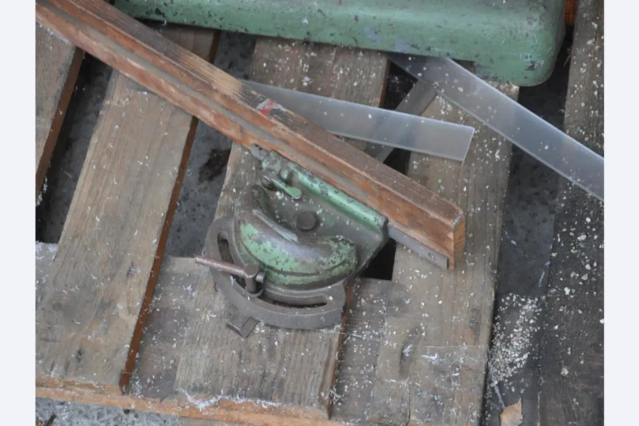 quebra-gelo/ rebocador motorizado bem conservado <br>"Hugo Lentz"-6