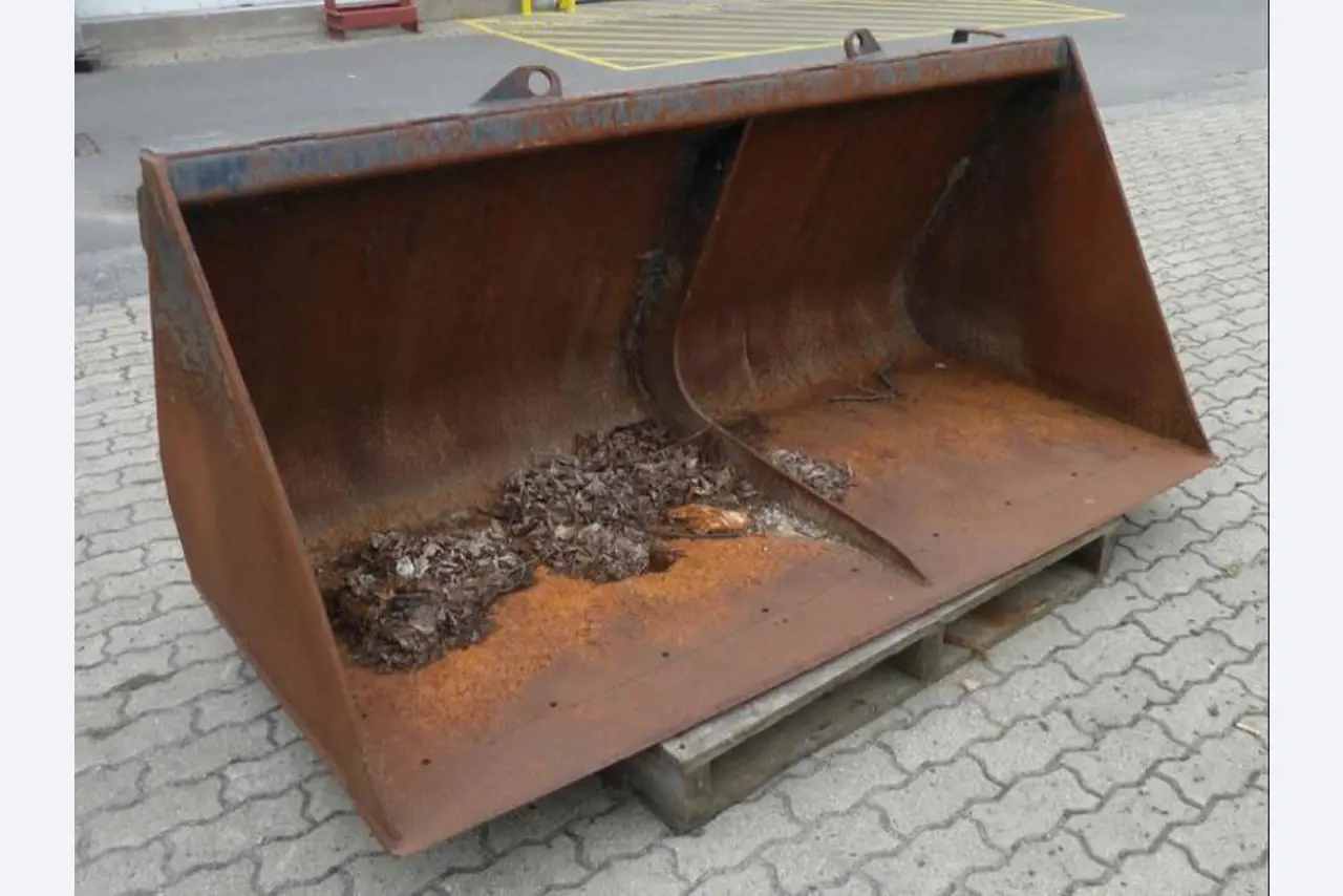 dobro vzdrževan ledolomilec/motorni vlačilec <br>"Hugo Lentz"-4