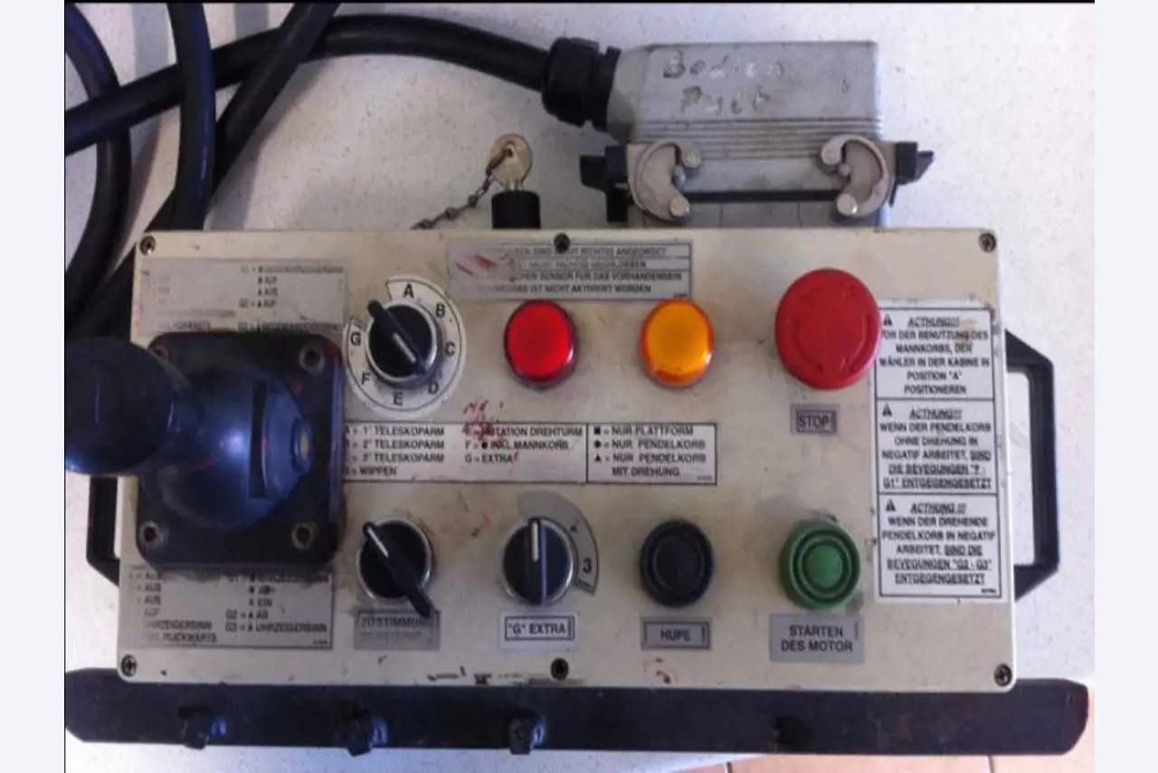 well-maintained Vessel Ice boat/ tug<br>"Hugo Lentz"-11