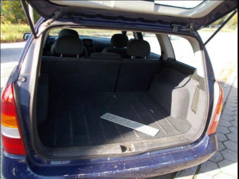 quebra-gelo/ rebocador motorizado bem conservado <br>"Hugo Lentz"-8