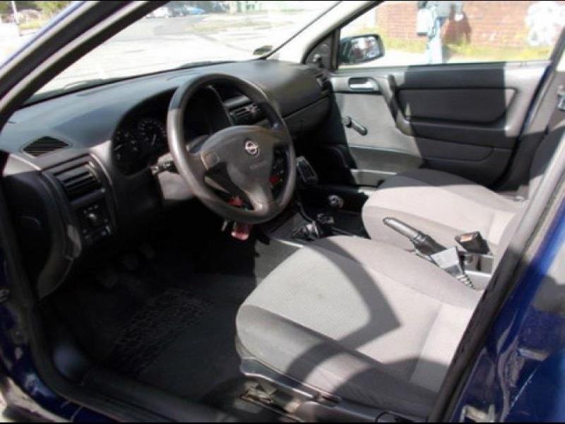 well-maintained Vessel Ice boat/ tug<br>"Hugo Lentz"-10