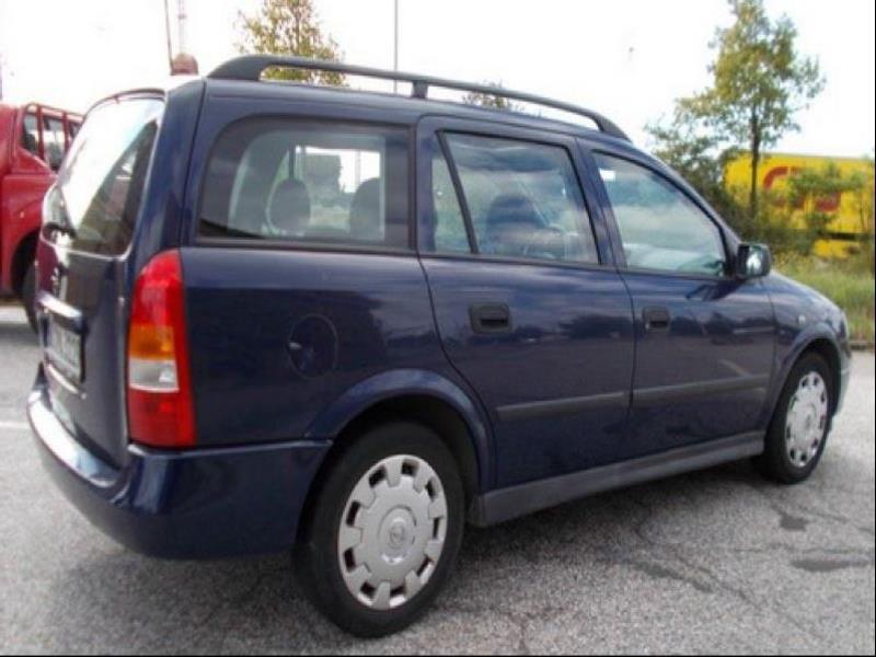 well-maintained Vessel Ice boat/ tug<br>"Hugo Lentz"-5