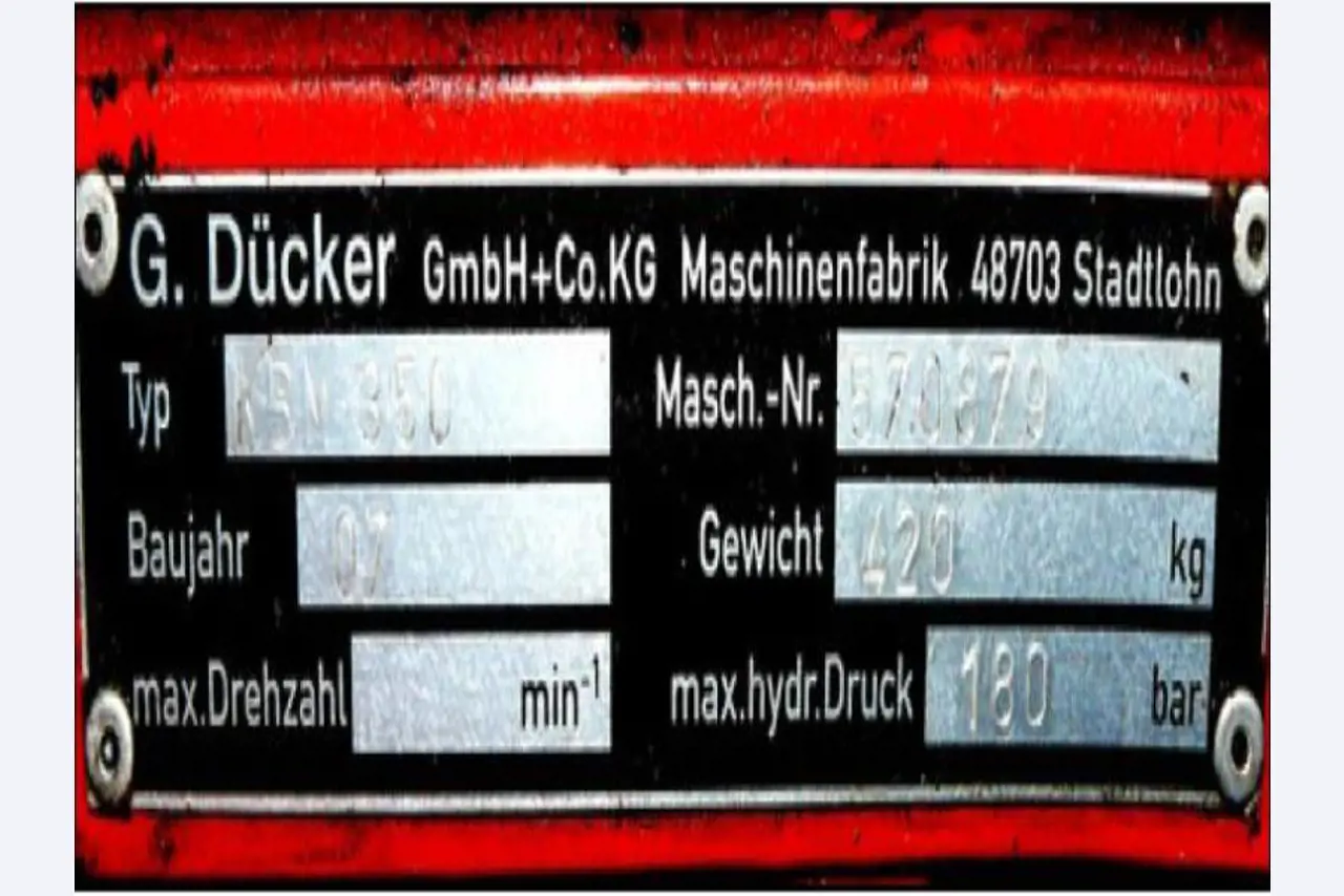 well-maintained Vessel Ice boat/ tug<br>"Hugo Lentz"-7