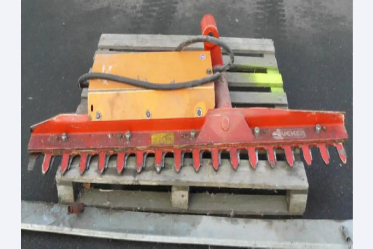 well-maintained Vessel Ice boat/ tug<br>"Hugo Lentz"-9