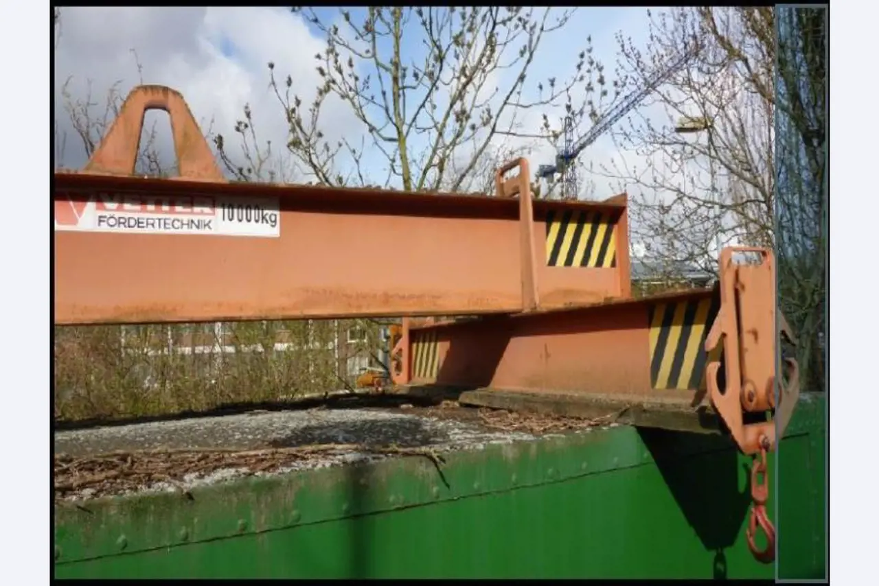 well-maintained Vessel Ice boat/ tug<br>"Hugo Lentz"-5