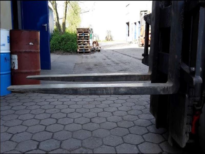 well-maintained Vessel Ice boat/ tug<br>"Hugo Lentz"-3