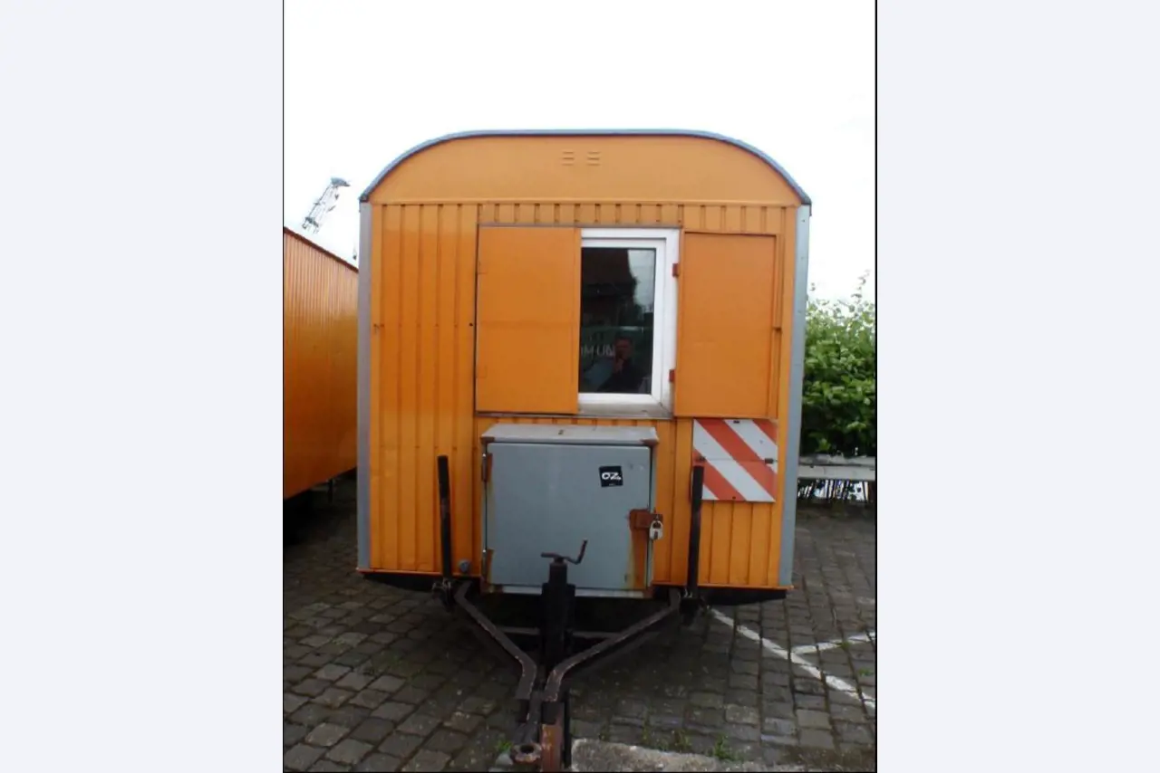 well-maintained Vessel Ice boat/ tug<br>"Hugo Lentz"-2