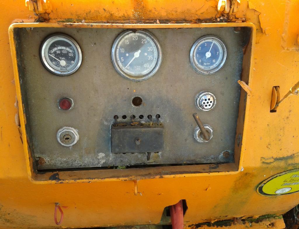 well-maintained Vessel Ice boat/ tug<br>"Hugo Lentz"-11