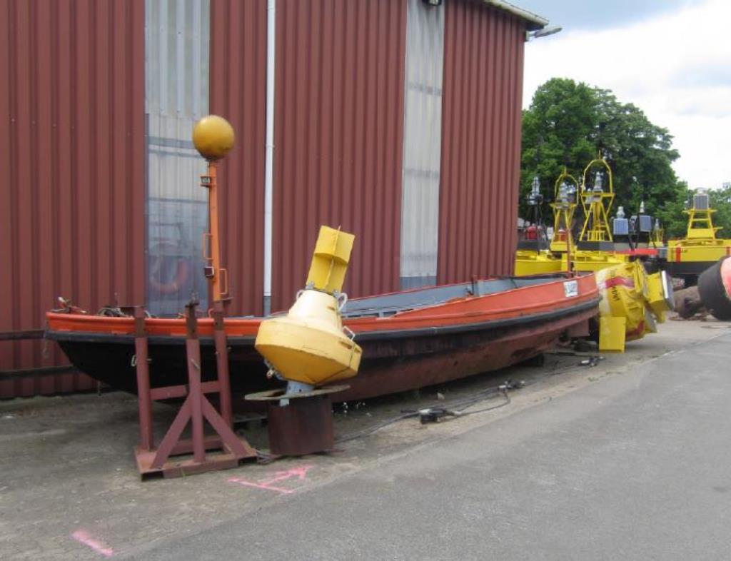 well-maintained Vessel Ice boat/ tug<br>"Hugo Lentz"-3
