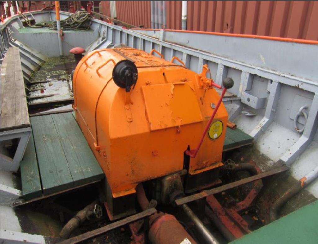 well-maintained Vessel Ice boat/ tug<br>"Hugo Lentz"-1