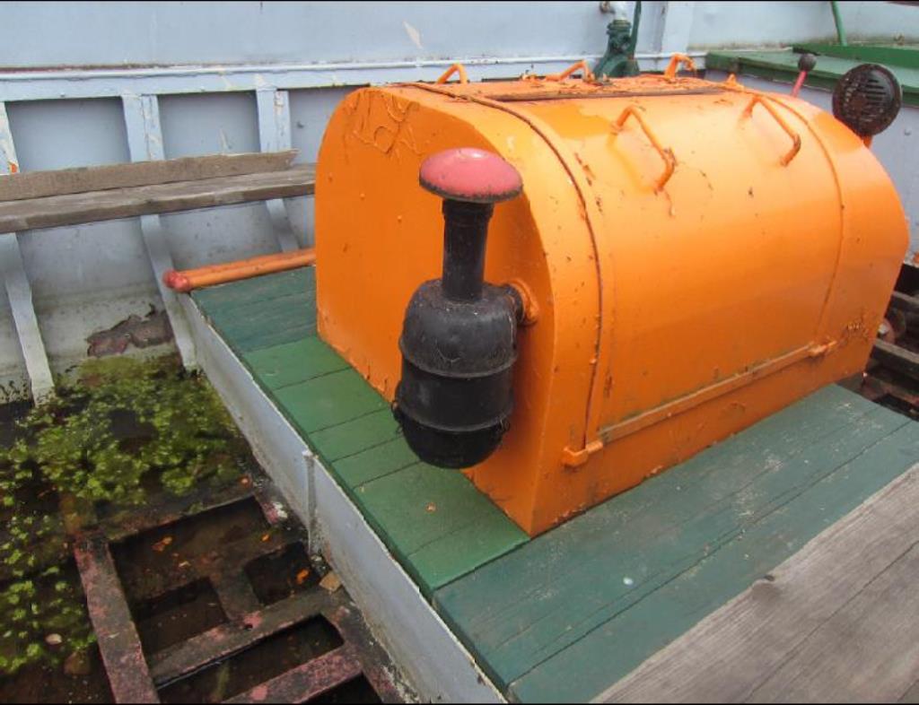 well-maintained Vessel Ice boat/ tug<br>"Hugo Lentz"-4