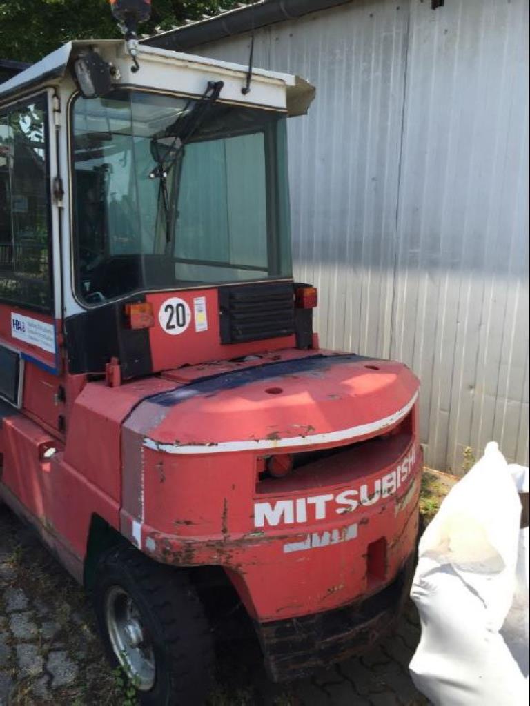 well-maintained Vessel Ice boat/ tug<br>"Hugo Lentz"-4
