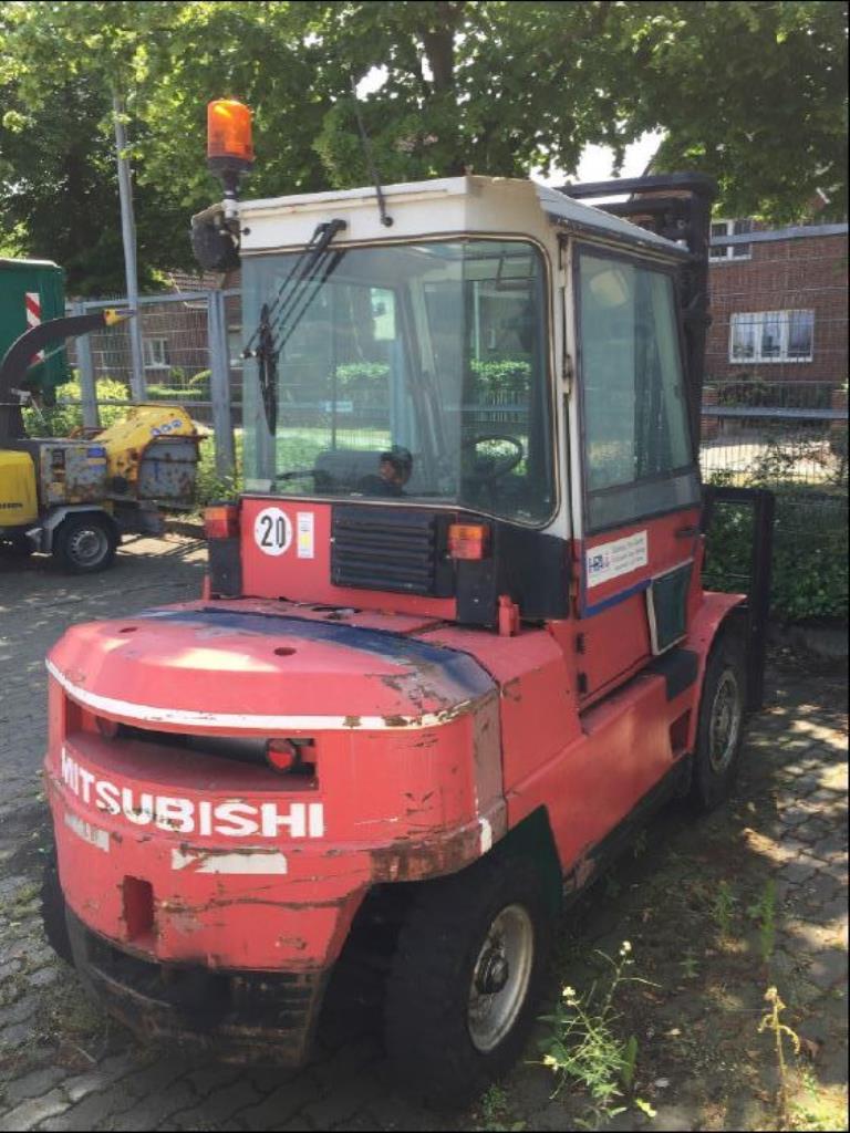 well-maintained Vessel Ice boat/ tug<br>"Hugo Lentz"-5
