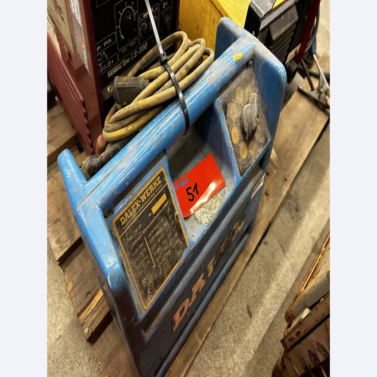 goed onderhouden technische uitrusting van het havengebied-1