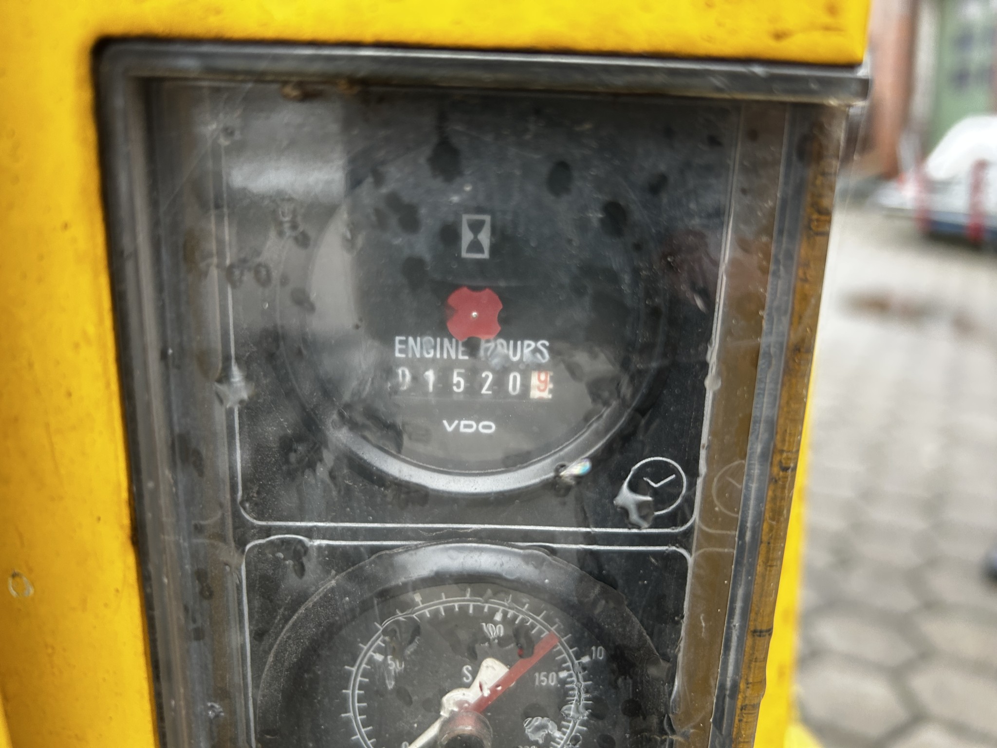 div. Werkstatteinrichtung sowie Fahrzeuge aus dem Hafenumfeld-4
