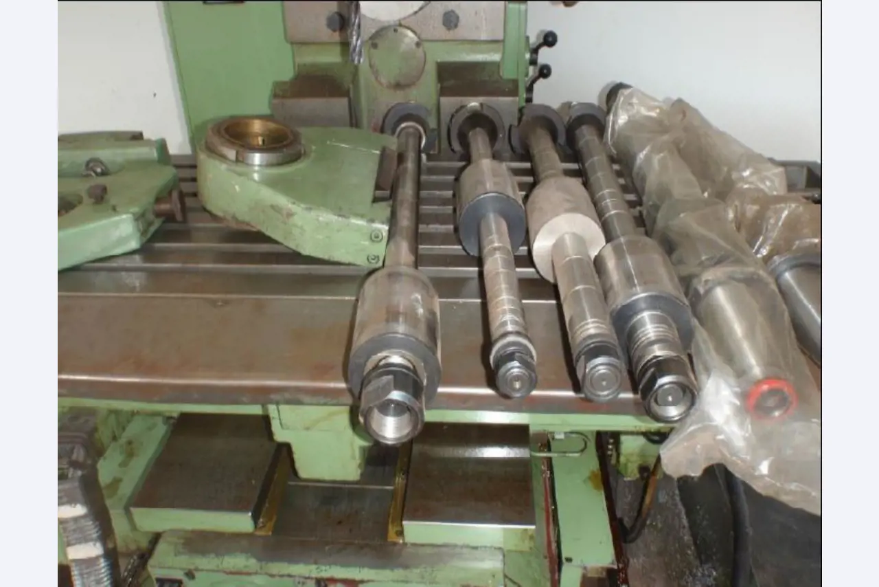 quebra-gelo/ rebocador motorizado bem conservado <br>"Hugo Lentz"-8
