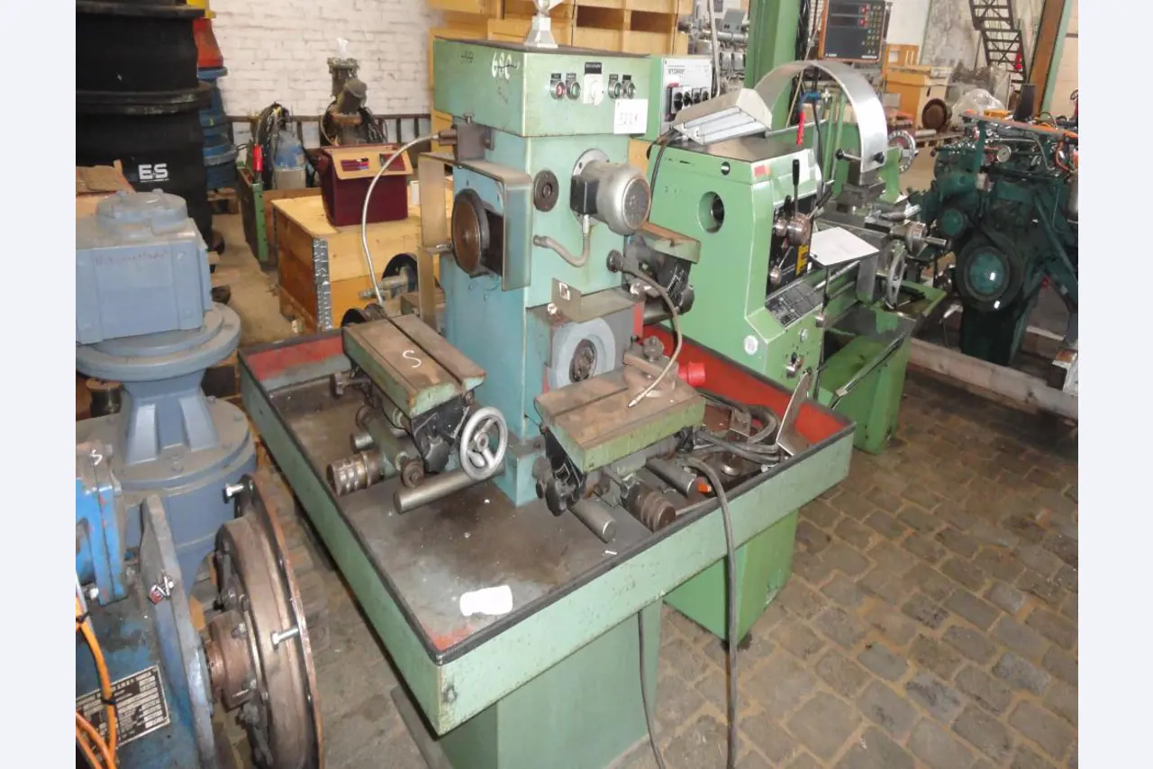 quebra-gelo/ rebocador motorizado bem conservado <br>"Hugo Lentz"-1