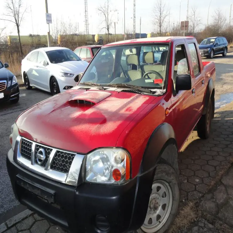 LKW Pick up offener Kasten/ DoKa; 4x4 Nissan Pick up