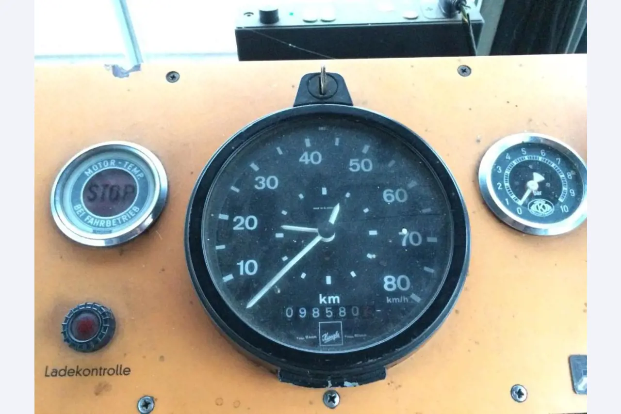 quebra-gelo/ rebocador motorizado bem conservado <br>"Hugo Lentz"-20