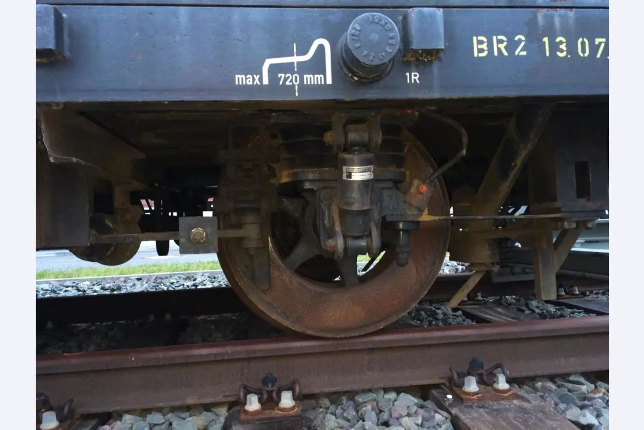 quebra-gelo/ rebocador motorizado bem conservado <br>"Hugo Lentz"-30