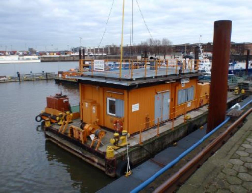 quebra-gelo/ rebocador motorizado bem conservado <br>"Hugo Lentz"-15