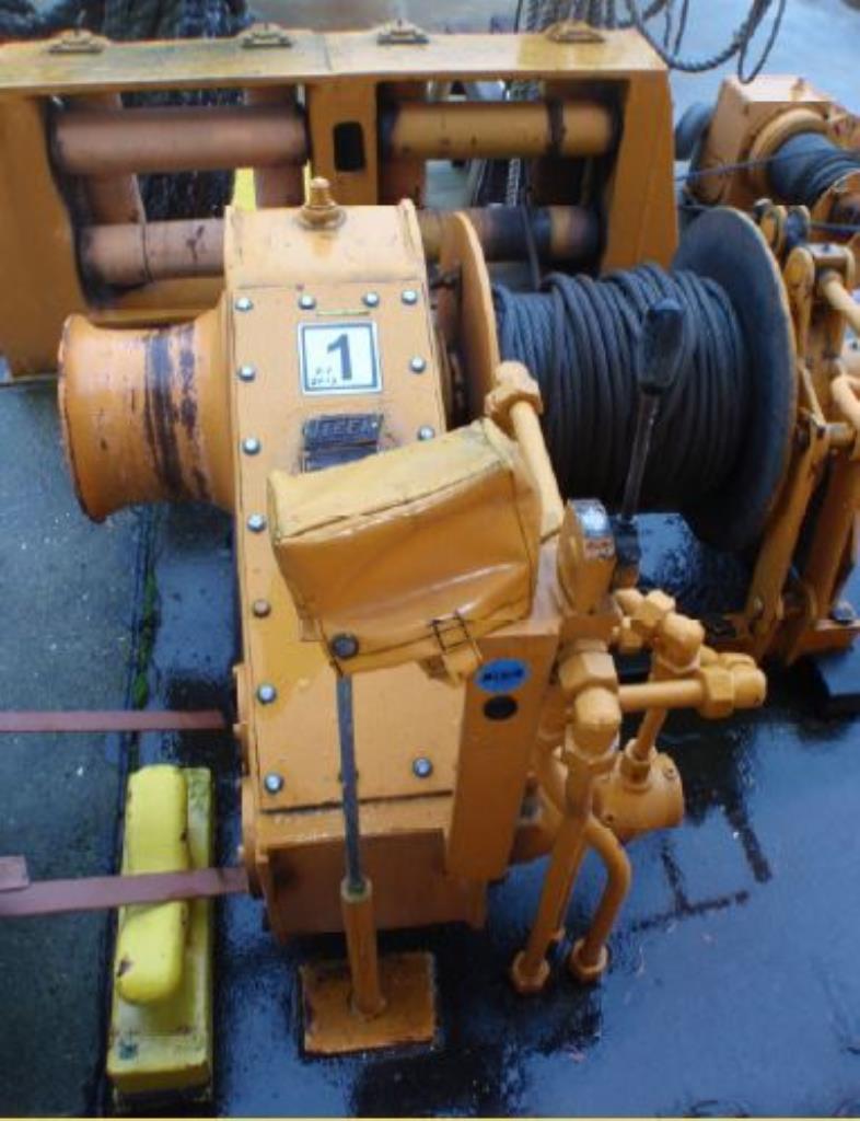 quebra-gelo/ rebocador motorizado bem conservado <br>"Hugo Lentz"-24