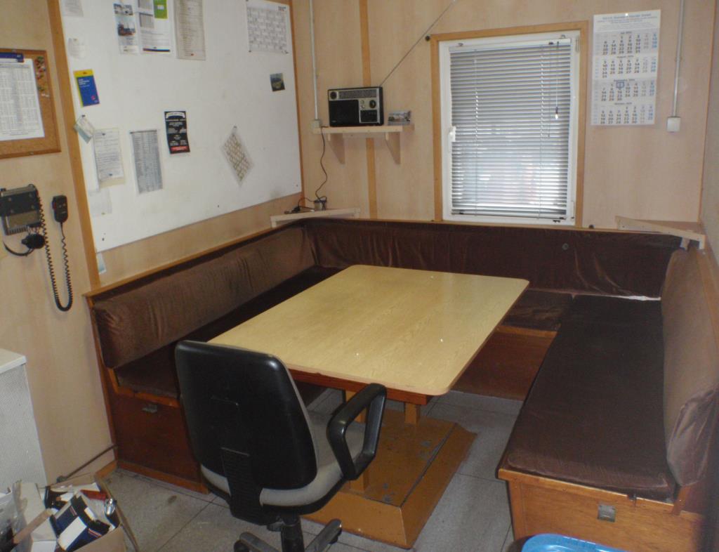 quebra-gelo/ rebocador motorizado bem conservado <br>"Hugo Lentz"-4