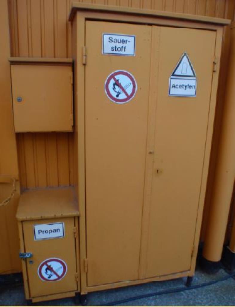 quebra-gelo/ rebocador motorizado bem conservado <br>"Hugo Lentz"-48