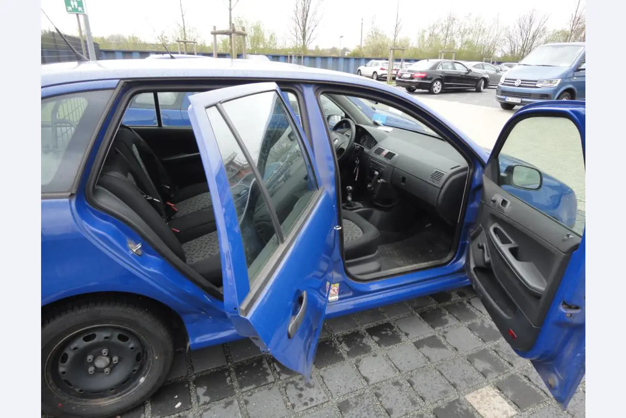 quebra-gelo/ rebocador motorizado bem conservado <br>"Hugo Lentz"-5