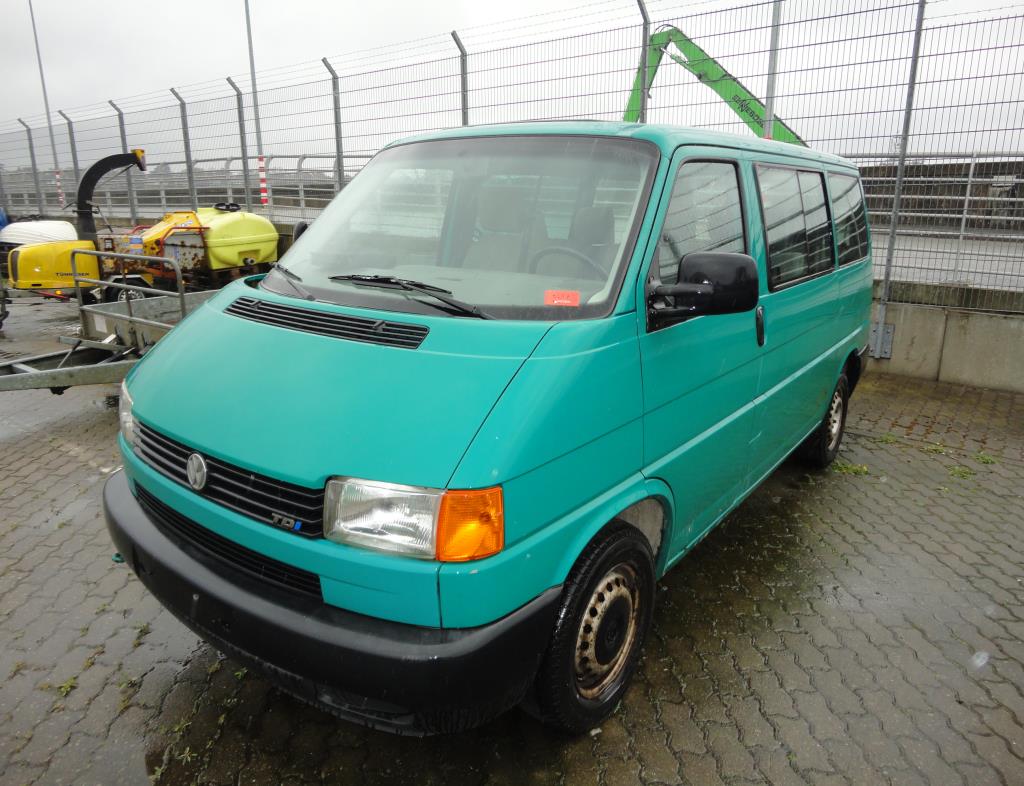 quebra-gelo/ rebocador motorizado bem conservado <br>"Hugo Lentz"-3