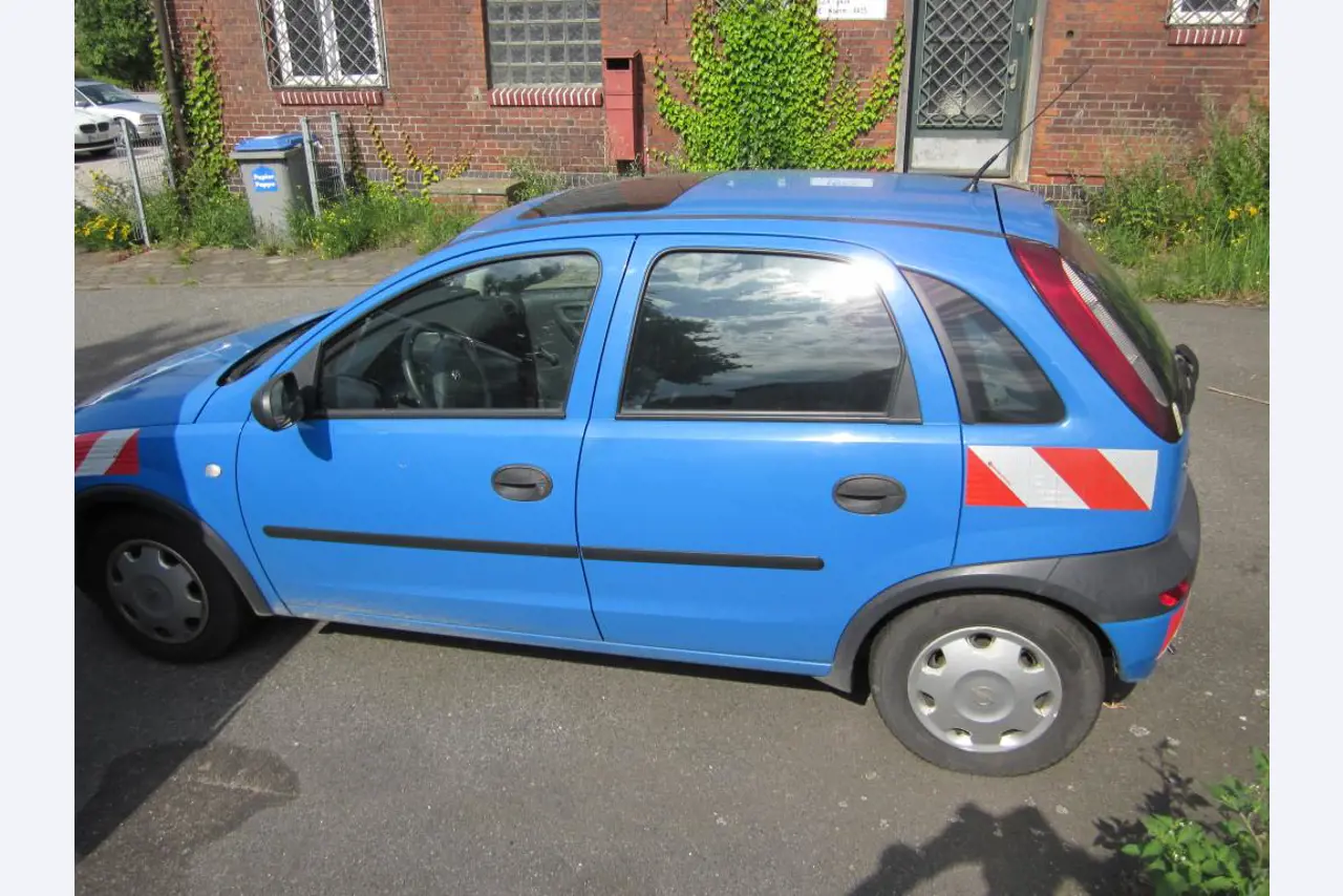 quebra-gelo/ rebocador motorizado bem conservado <br>"Hugo Lentz"-3