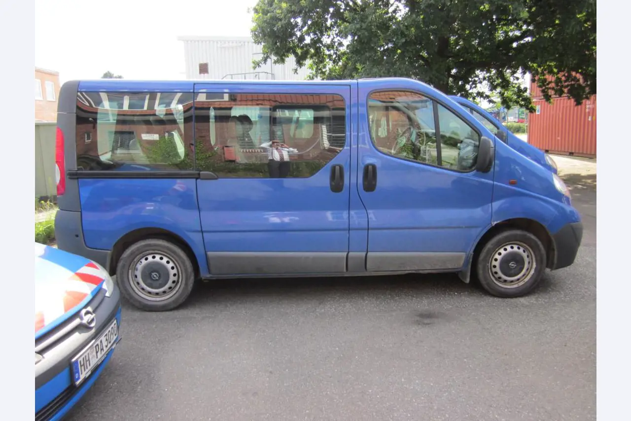 quebra-gelo/ rebocador motorizado bem conservado <br>"Hugo Lentz"-1