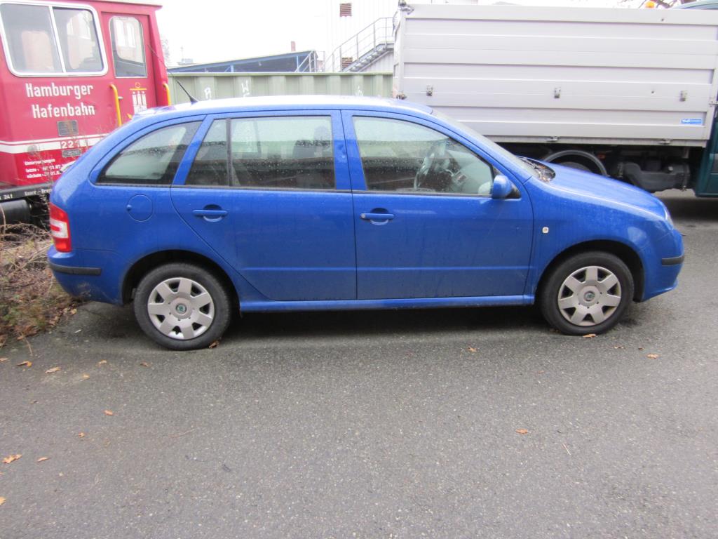 quebra-gelo/ rebocador motorizado bem conservado <br>"Hugo Lentz"-3