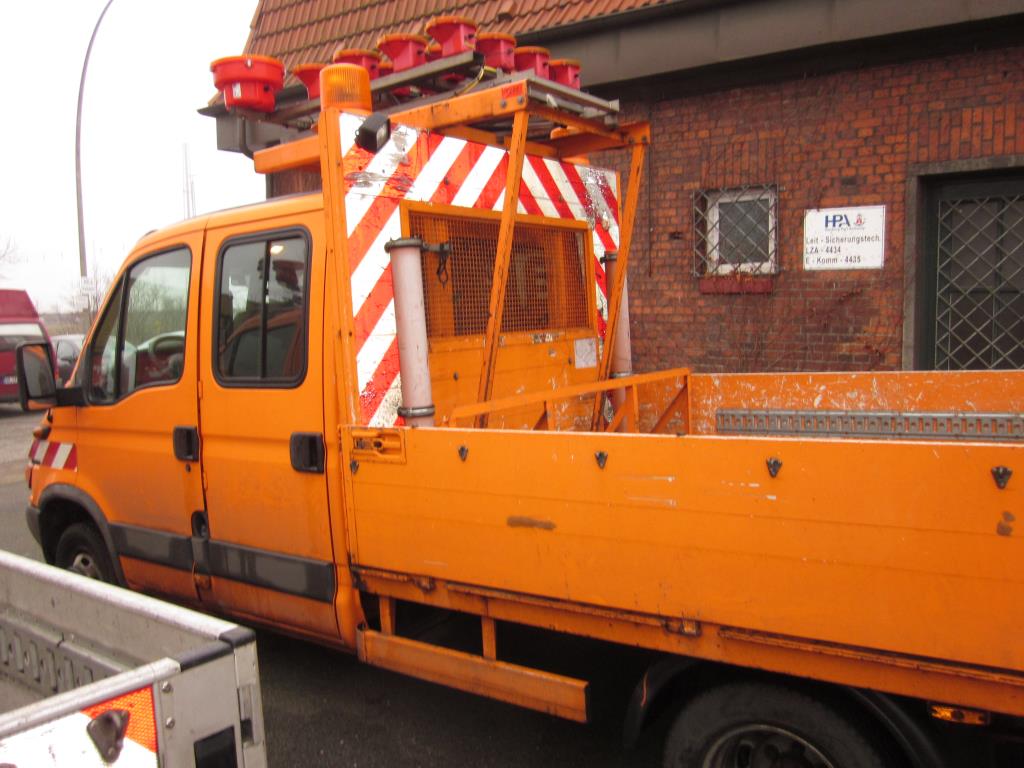 well-maintained pumps and accessories as well as a barge with living room -4