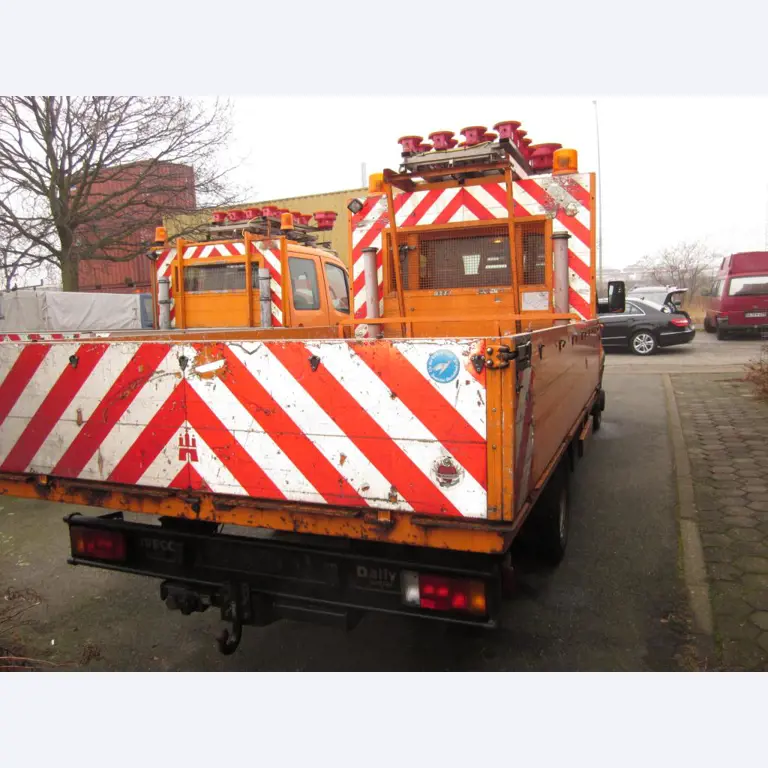 well-maintained pumps and accessories as well as a barge with living room -5