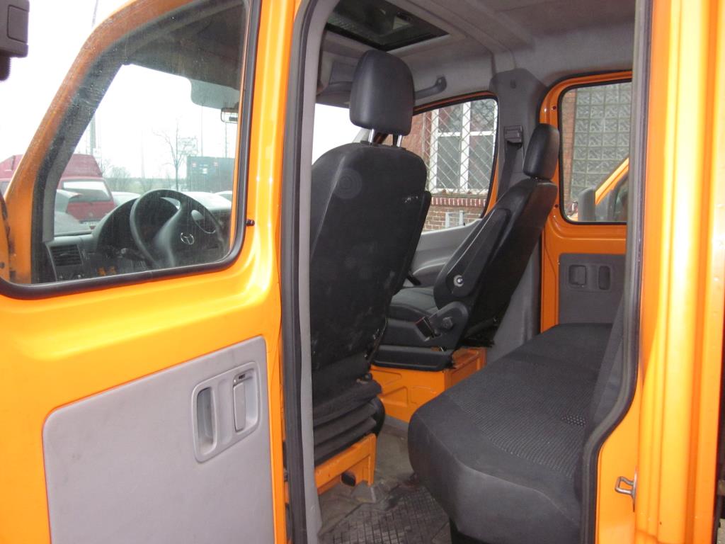 well-maintained pumps and accessories as well as a barge with living room -8