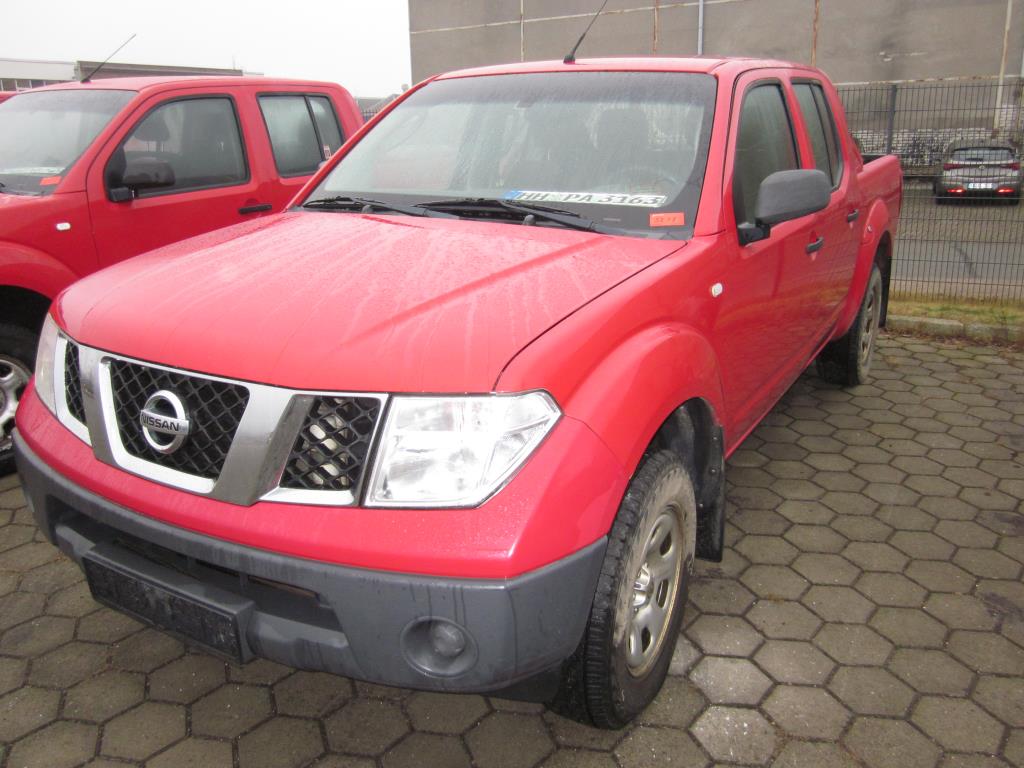 Well-maintained equipment of the port railway-1