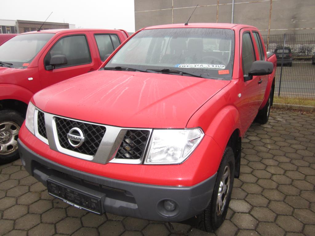 well-maintained pumps and accessories as well as a barge with living room -3