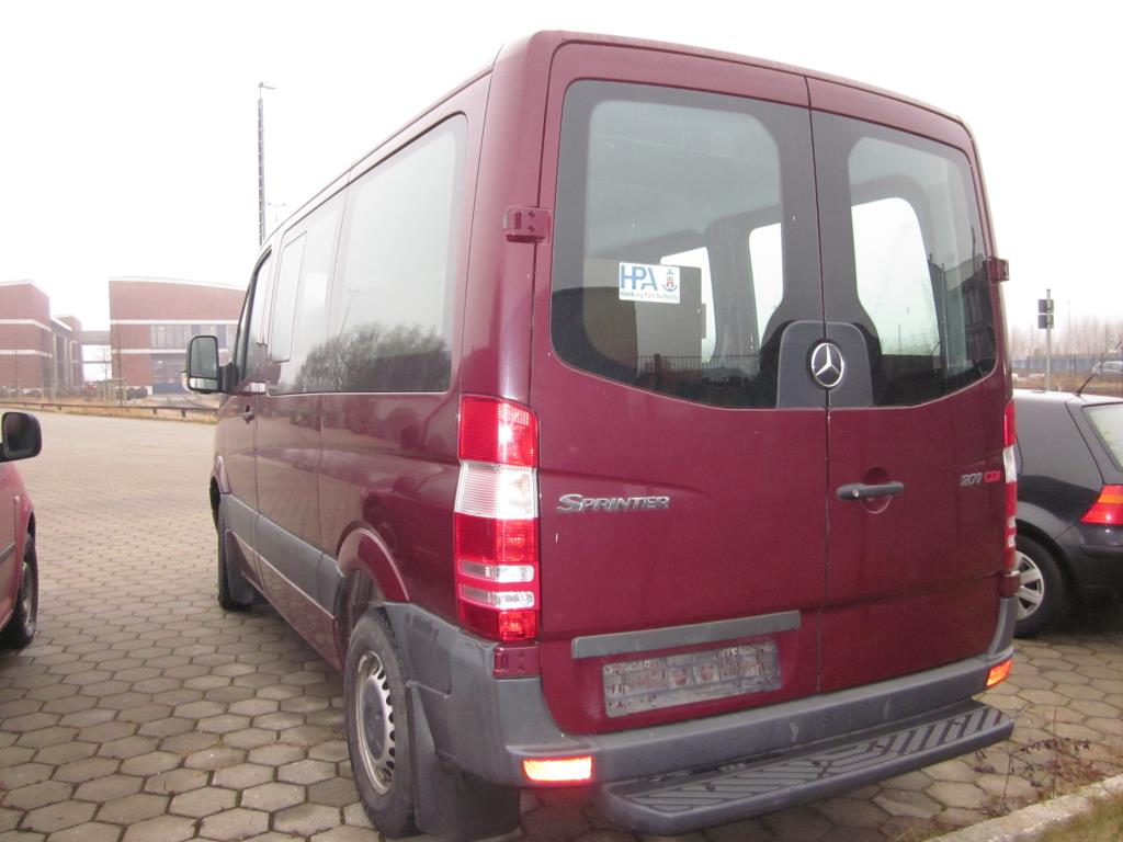 well-maintained pumps and accessories as well as a barge with living room -5