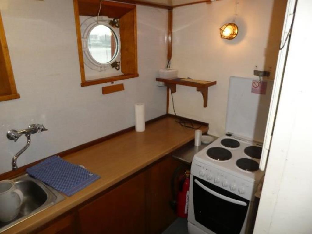 quebra-gelo/ rebocador motorizado bem conservado <br>"Hugo Lentz"-11