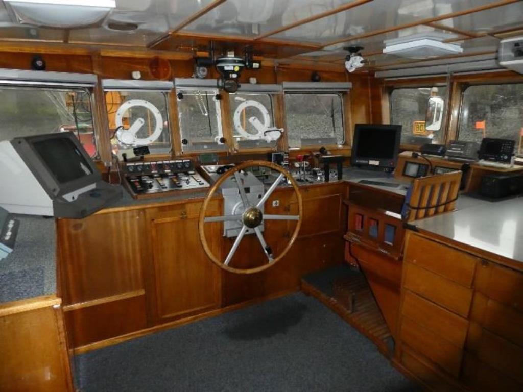 quebra-gelo/ rebocador motorizado bem conservado <br>"Hugo Lentz"-12