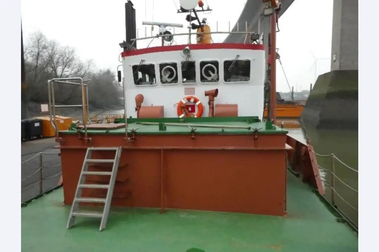gepflegter Eisbrecher/ Motorschlepper <br>"Hugo Lentz"-21
