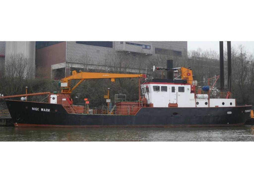 quebra-gelo/ rebocador motorizado bem conservado <br>"Hugo Lentz"-22