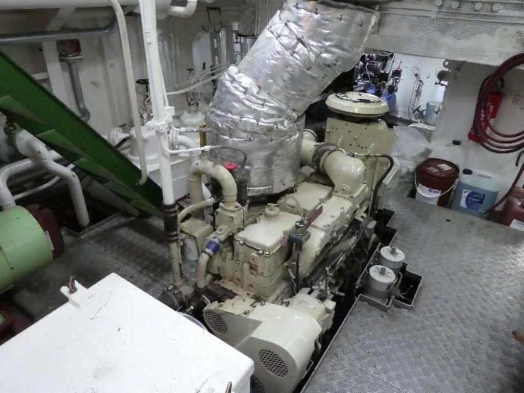 quebra-gelo/ rebocador motorizado bem conservado <br>"Hugo Lentz"-2