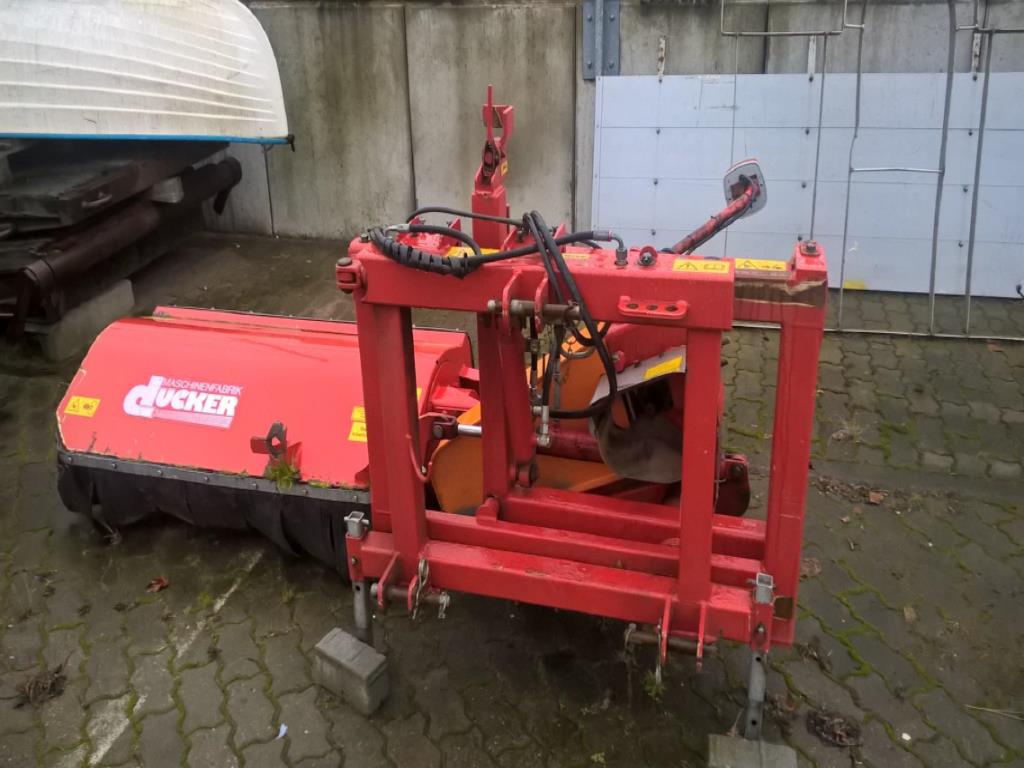 quebra-gelo/ rebocador motorizado bem conservado <br>"Hugo Lentz"-2