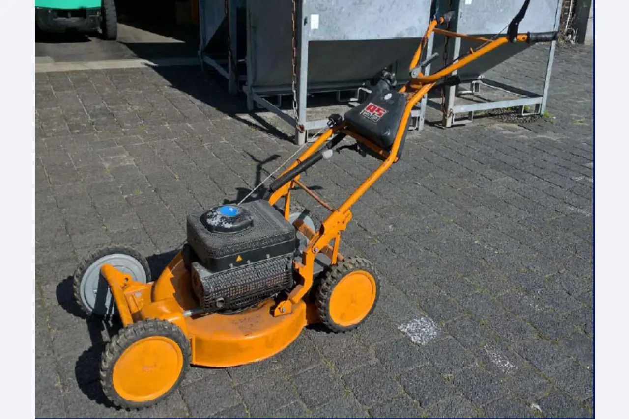 gepflegter Eisbrecher/ Motorschlepper <br>"Hugo Lentz"-1