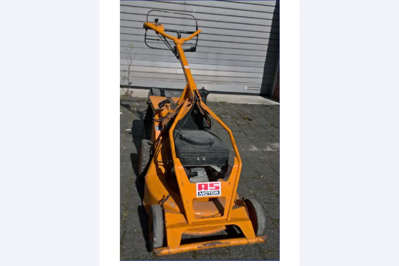 gepflegter Eisbrecher/ Motorschlepper <br>"Hugo Lentz"-1