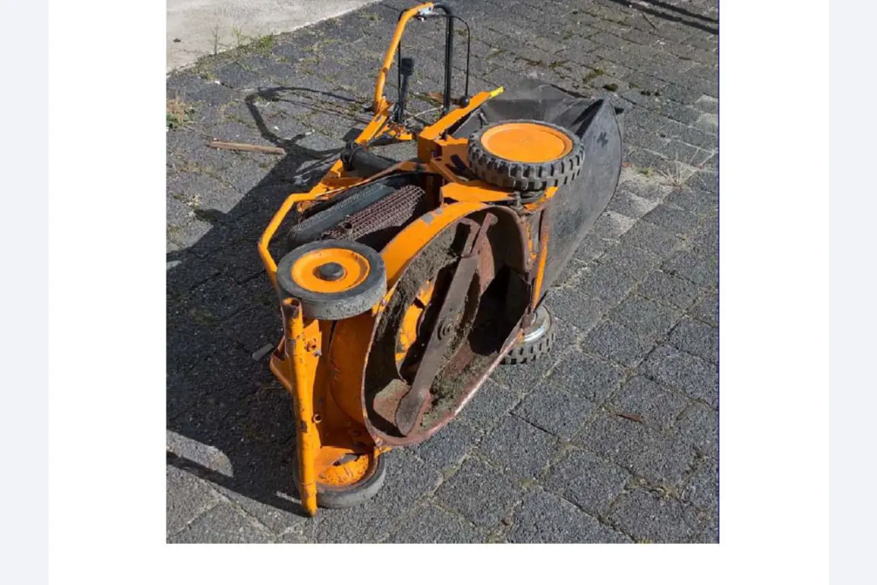 gepflegter Eisbrecher/ Motorschlepper <br>"Hugo Lentz"-6